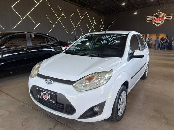 FORD FIESTA 1.6 ROCAM SE SEDAN 8V FLEX 4P MANUAL